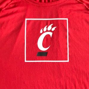 UC Bearcats Large T-Shirt by Under Armour